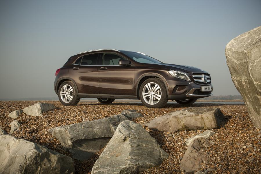  Mercedes-Benz GLA200 CDI 2014 года  (UK) (фото 5 из 46)